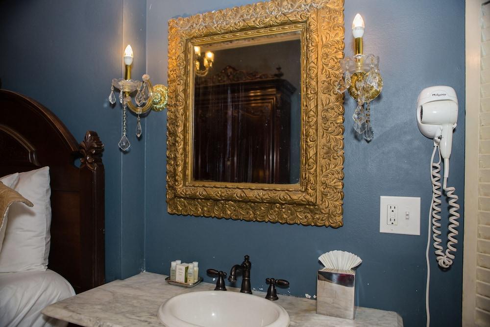 Lamothe House Hotel A French Quarter Guest Houses Property New Orleans Exterior photo